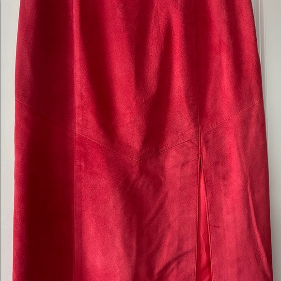 Danier Size 12 Suede Leather Maxi Skirt with Slit - Pink - Picture 4 of 6